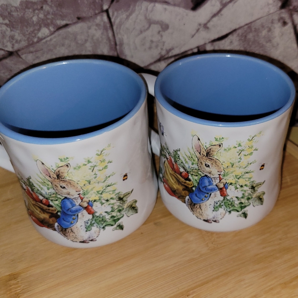 Peter Rabbit Blue and White Mugs Set